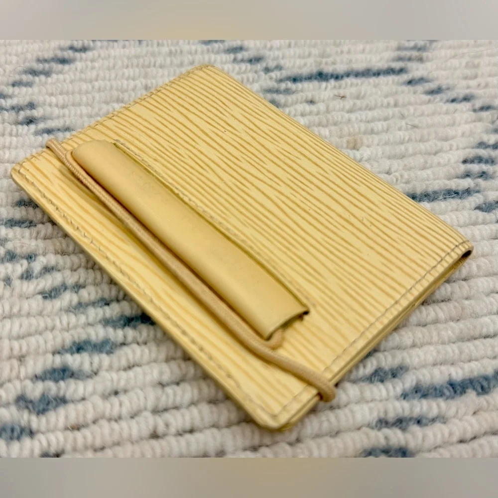 LOUIS VUITTON Unisex Vintage Y2K 2000’s Yellow Epi Leather Elastic Card Wallet
